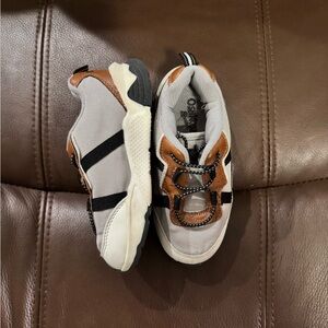 OshKosh B'gosh Gray, Brown & Black Kids Sneakers